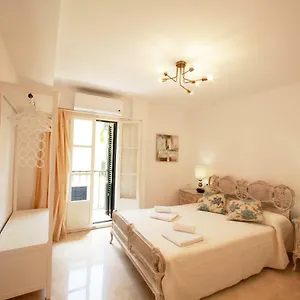 https://casa-volare.hotelsinnerja.org